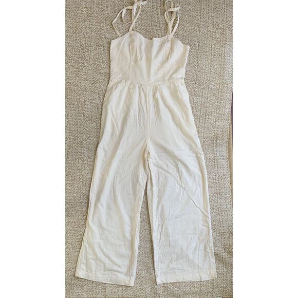 Beige linen jumpsuit old navy small cottage core coastal beach summer comfort - Picture 1 of 6